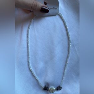 Elegant Pearl and Bead Necklace